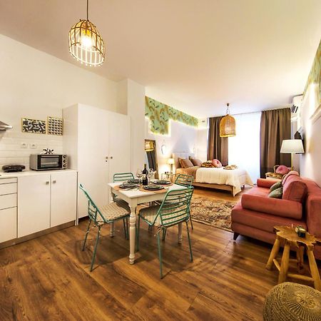 Apartemen studio 42 m² dengan 1 kamar mandi pribadi di Omonia Athena Bagian luar foto