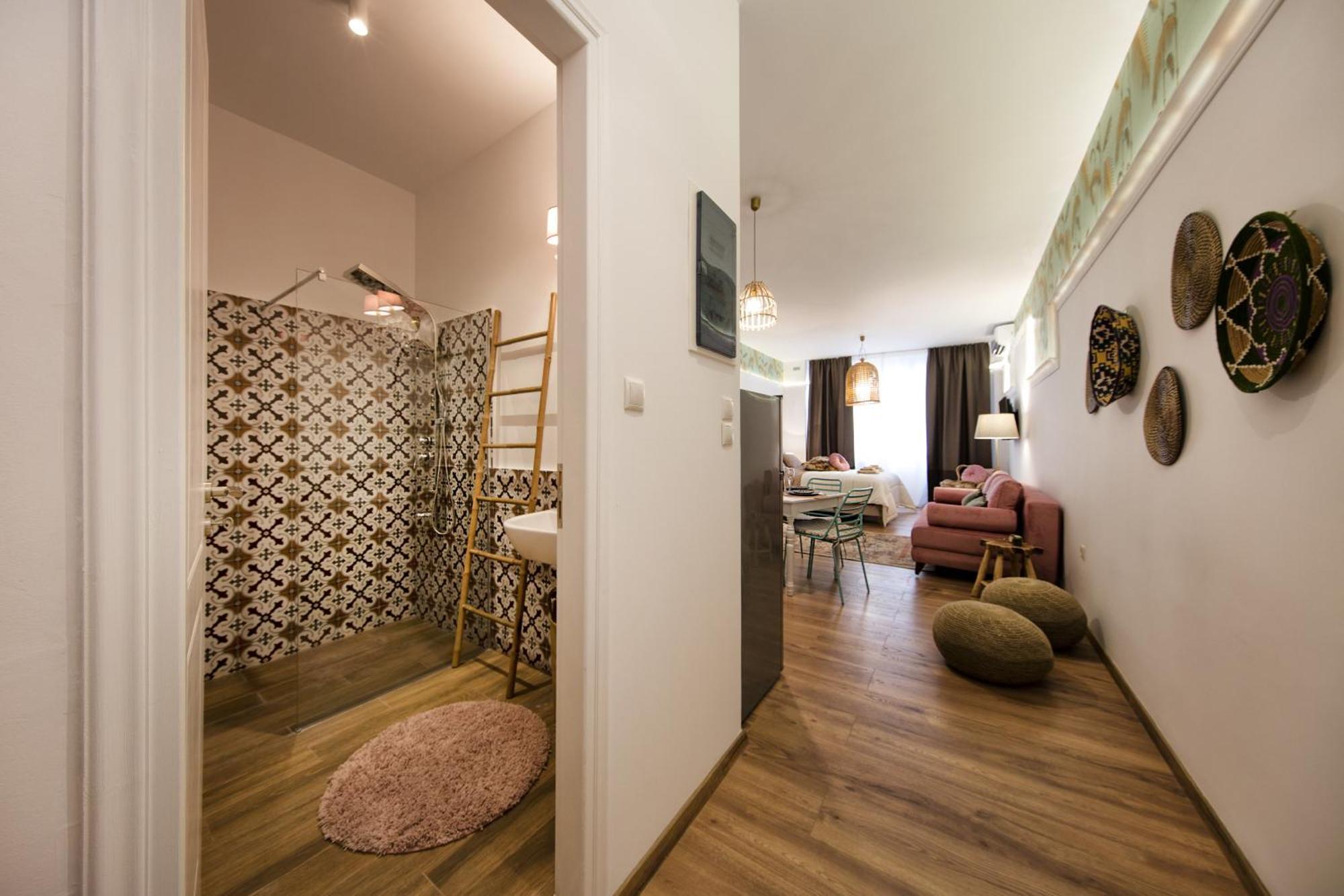 Apartemen studio 42 m² dengan 1 kamar mandi pribadi di Omonia Athena Bagian luar foto